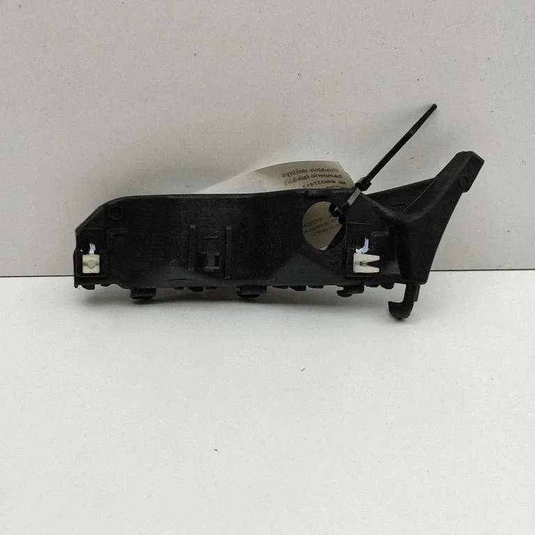 Priekšējā bampera turētājs 86552S1000