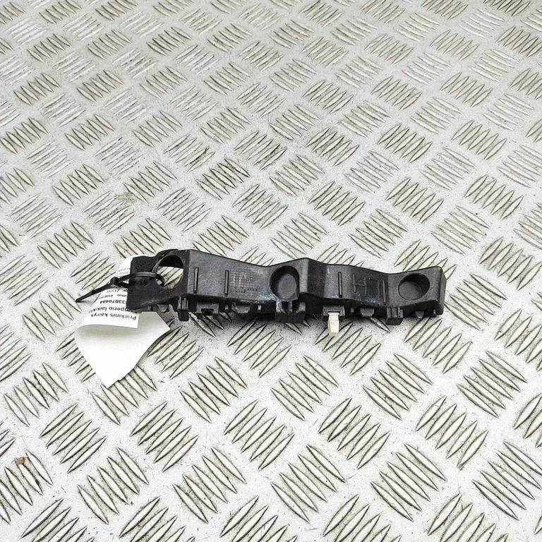 Esistange kinnitusklamber 86513D4000 – KIA Optima (2015-2020)