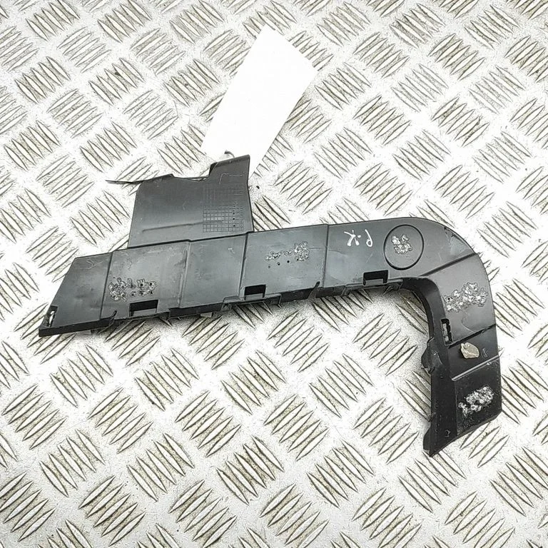 Front bumper mounting bracket 865B1HF000