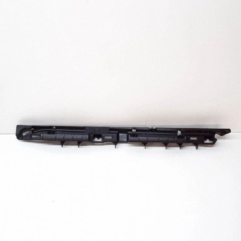Front bumper mounting bracket – Tesla Model Y (2020-)