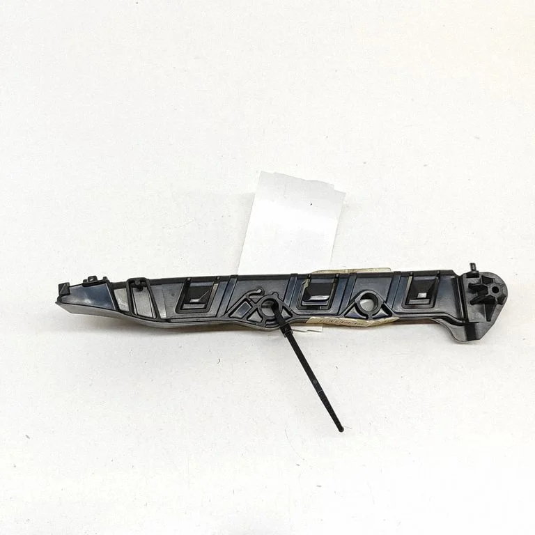 Front bumper mounting bracket – BMW 5 Series E60 E61 (2004-2010)