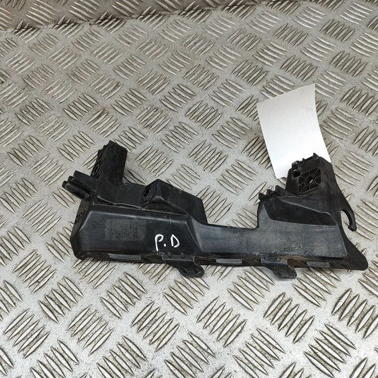 Priekšējā bampera turētājs 86552P1000