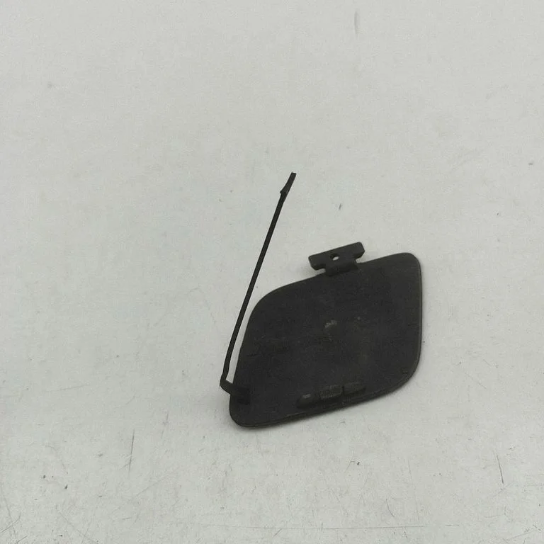 Priekšējā vilkšanas cilpas vāciņš 8W6807241A
