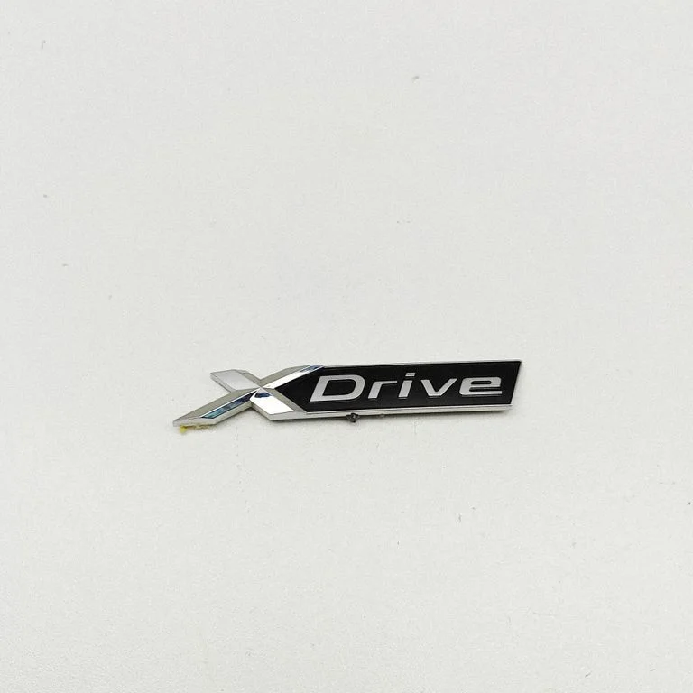 Manufacturer badge logo/emblem 7418525