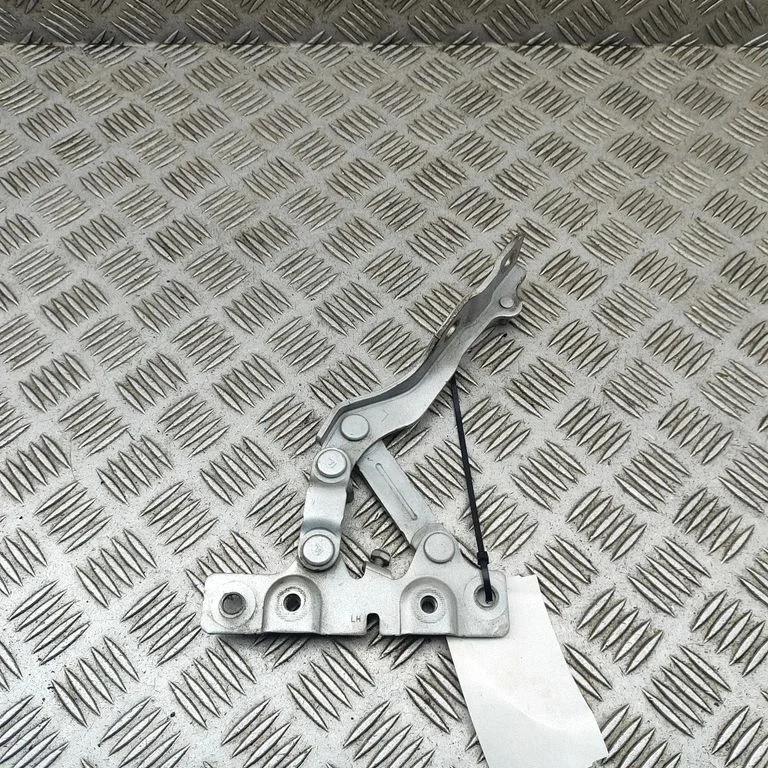 Mootorikapoti hinged 7911022W000