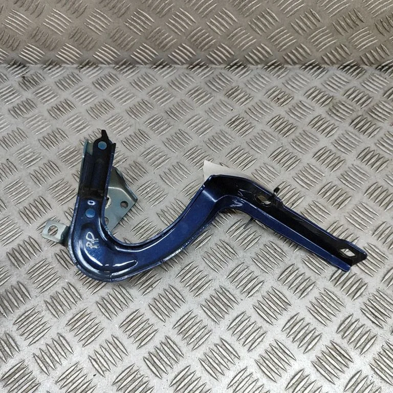 Engine bonnet/hood hinges – Tesla Model Y (2020-)