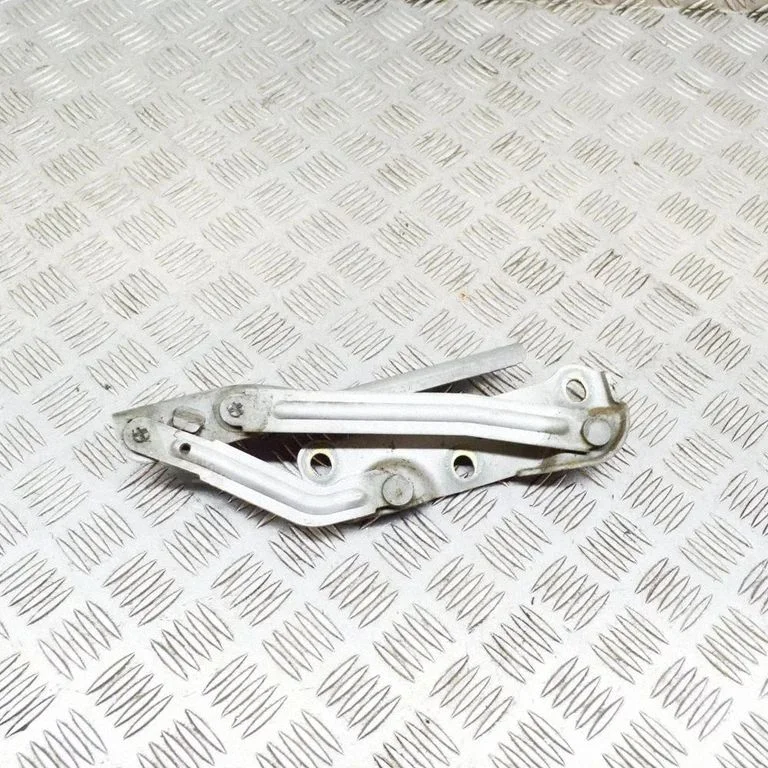 Engine bonnet/hood hinges – Saab 9-5 (1998-2005), right