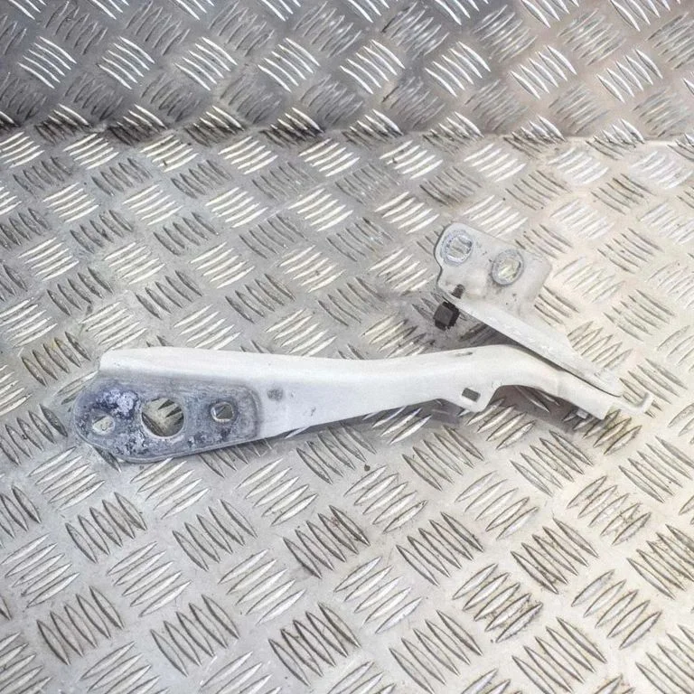 Zawiasy maski 654000006R – Renault Master III (2010-2024)
