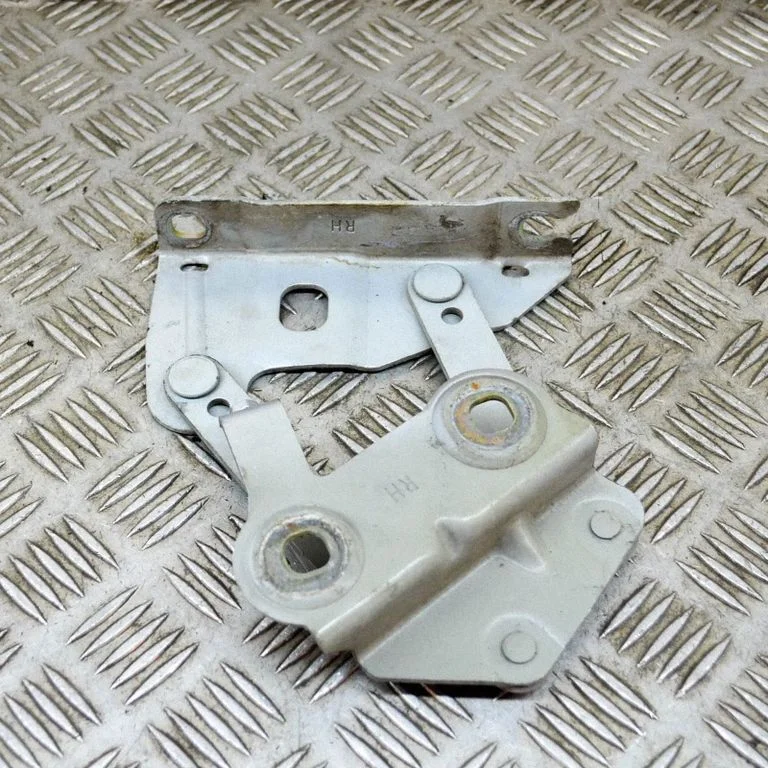 Mootorikapoti hinged – parem