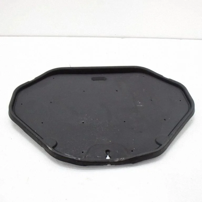 Engine bonnet/hood sound/heat insulation – Tesla Model S (2012-)