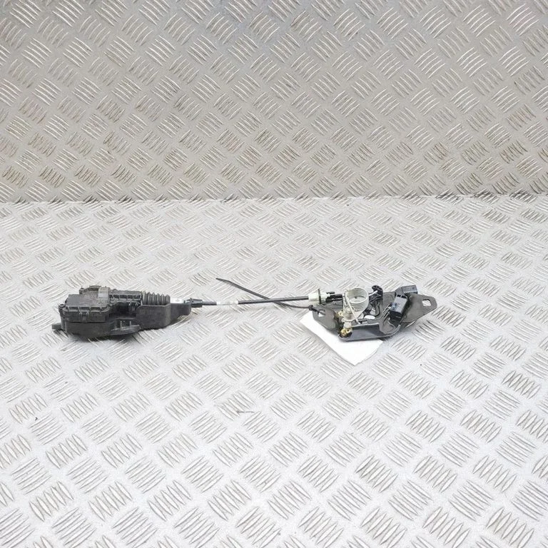 Engine bonnet/hood lock/catch 150039700G