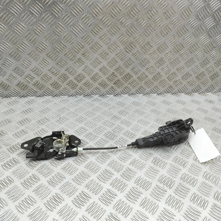 Engine bonnet/hood lock/catch – Tesla Model Y (2020-)