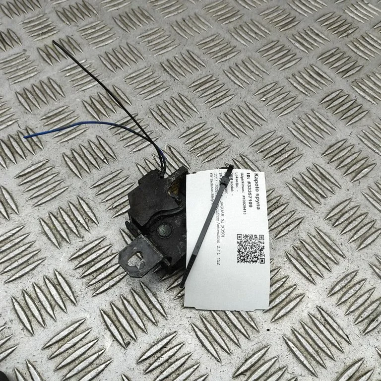 Motora pārsega slēdzene 6W9319A434BA