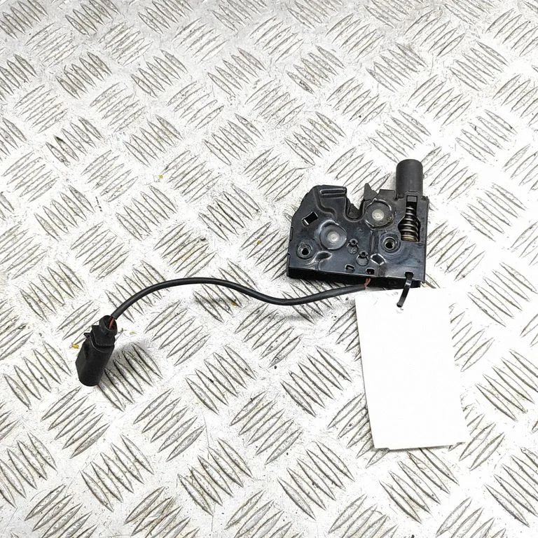 Mootorikapoti lukk 4G0823509D – Audi A7 S7 4G (2011-2017)
