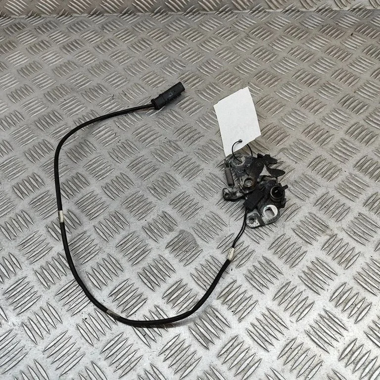Motora pārsega slēdzene 9676343880