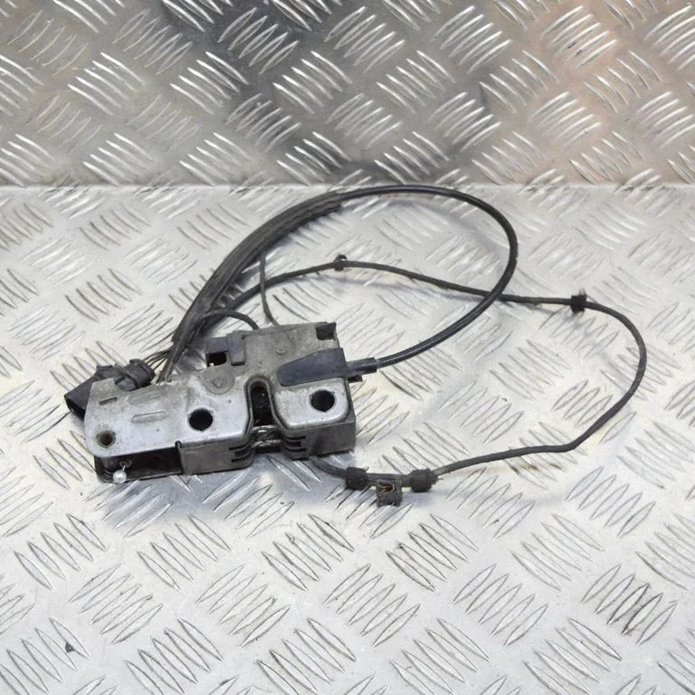 Engine bonnet/hood lock/catch – Volkswagen Transporter - Caravelle T5 (2003-2015)