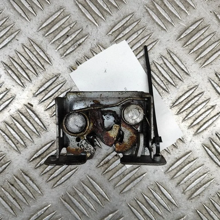 Mootorikapoti lukk – BMW X5 E70 (2006-2013)