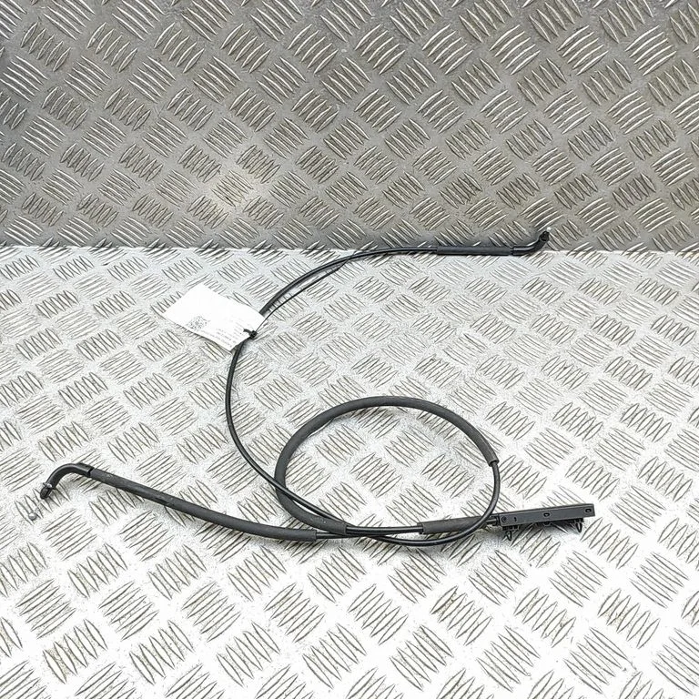 Engine bonnet/hood lock release cable – BMW XM (2022-)