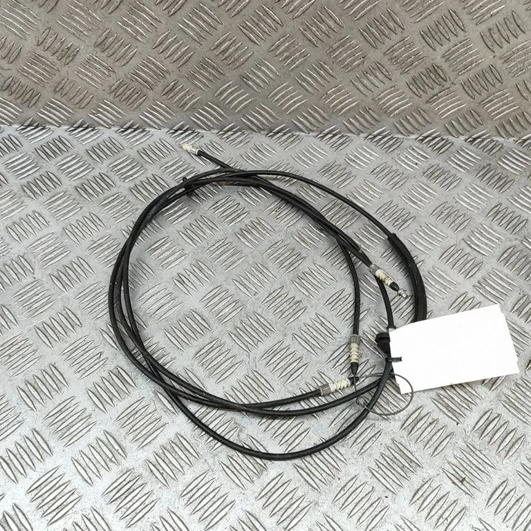 Engine bonnet/hood lock release cable – Maserati Ghibli (2013-)