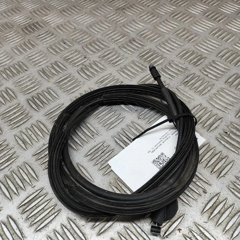 Engine bonnet/hood lock release cable – Porsche Macan (95B) (2014-2018)