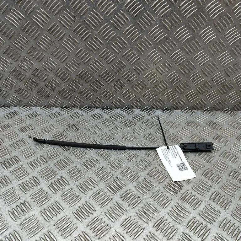 Engine bonnet/hood lock release cable 8737214 – BMW iX1 (2022-)