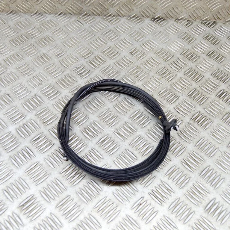 Engine bonnet/hood lock release cable – Porsche Macan (95B) (2019-)