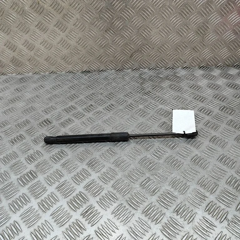 Motora pārsega amortizators 3V0823359A