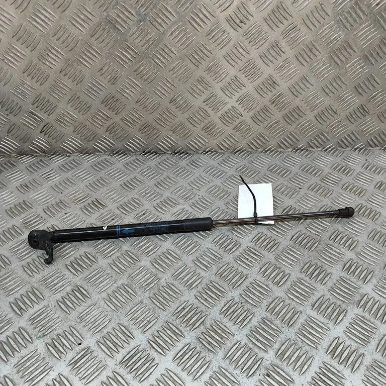 Mootorikapoti amortisaator 534500W221 – Lexus GS 250 350 300H 450H (2013-)