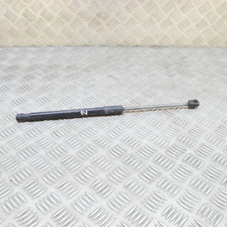 Mootorikapoti amortisaator 81161D4001 – KIA Optima (2015-2020)