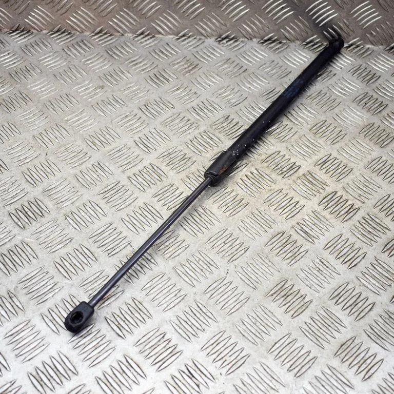Motora pārsega amortizators 7L6823359B