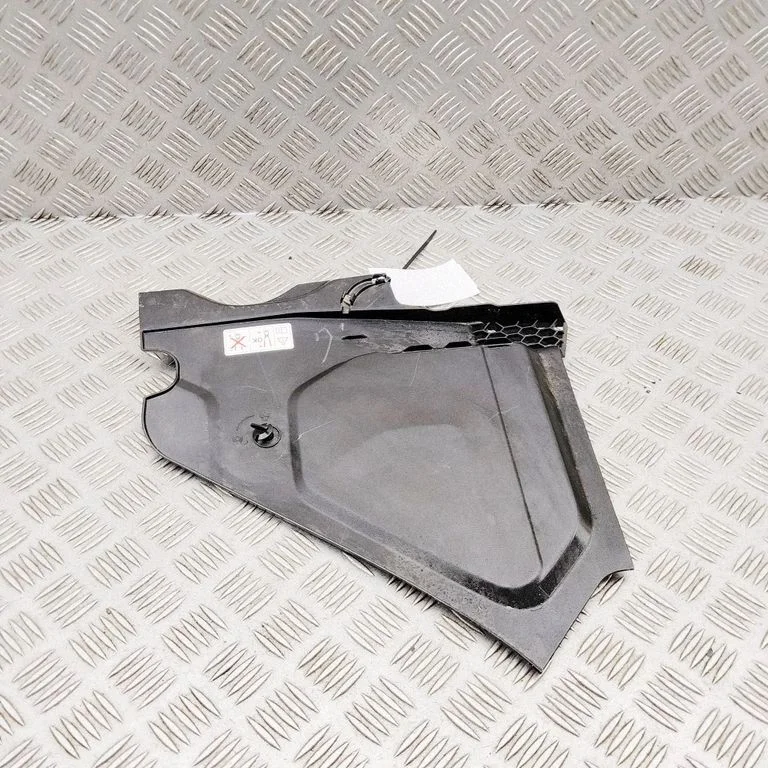 Wiper trim 7491406