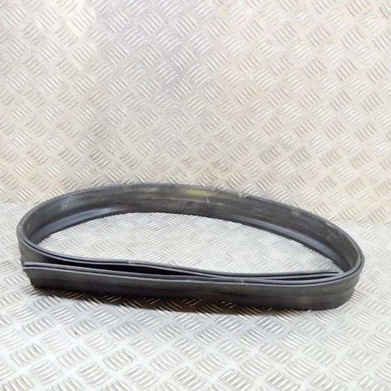 Motora nodalījuma gumija A2538315900