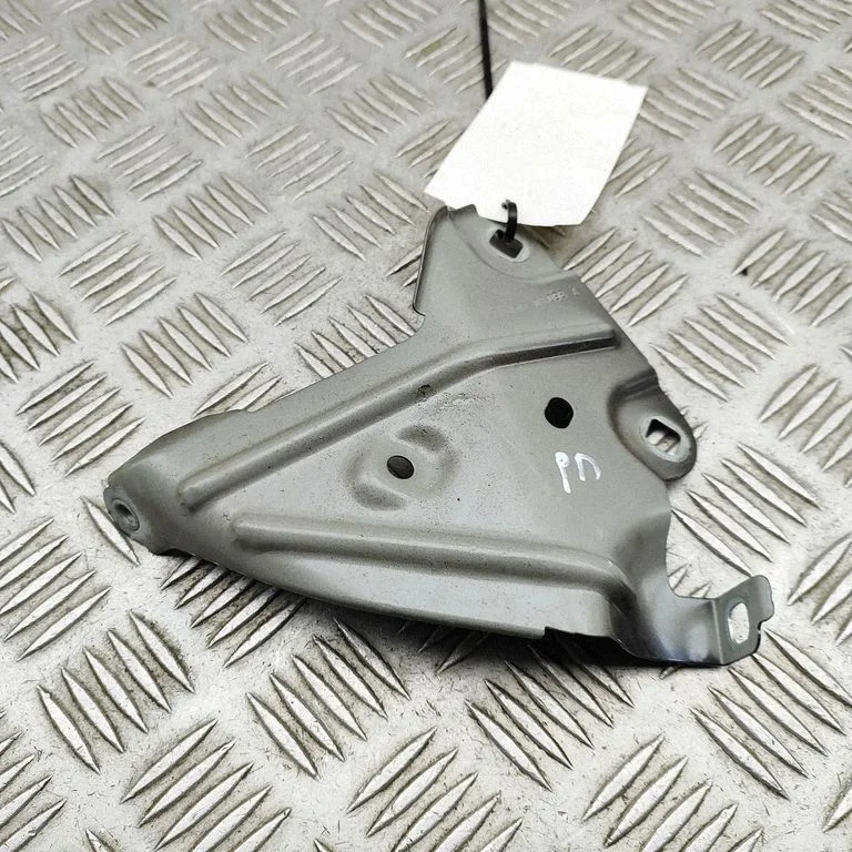 Fender mounting bracket – BMW X1 F48 F49 (2015-2022)