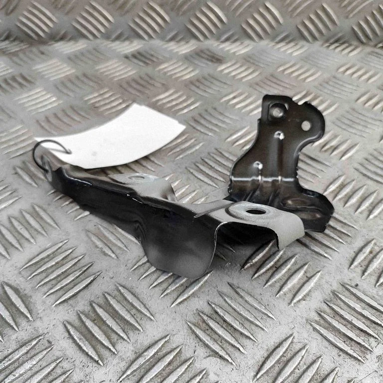 Fender mounting bracket – BMW 2 Series F44 (2019-2024)