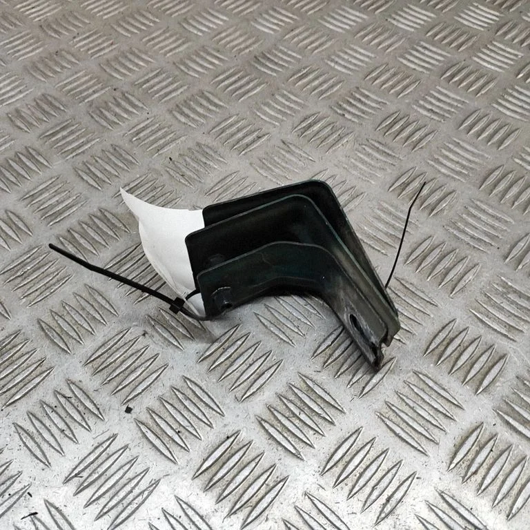 Poritiiva kinnitusklamber 2H6821193
