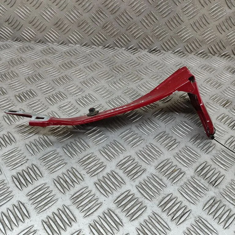 Fender mounting bracket 50532789