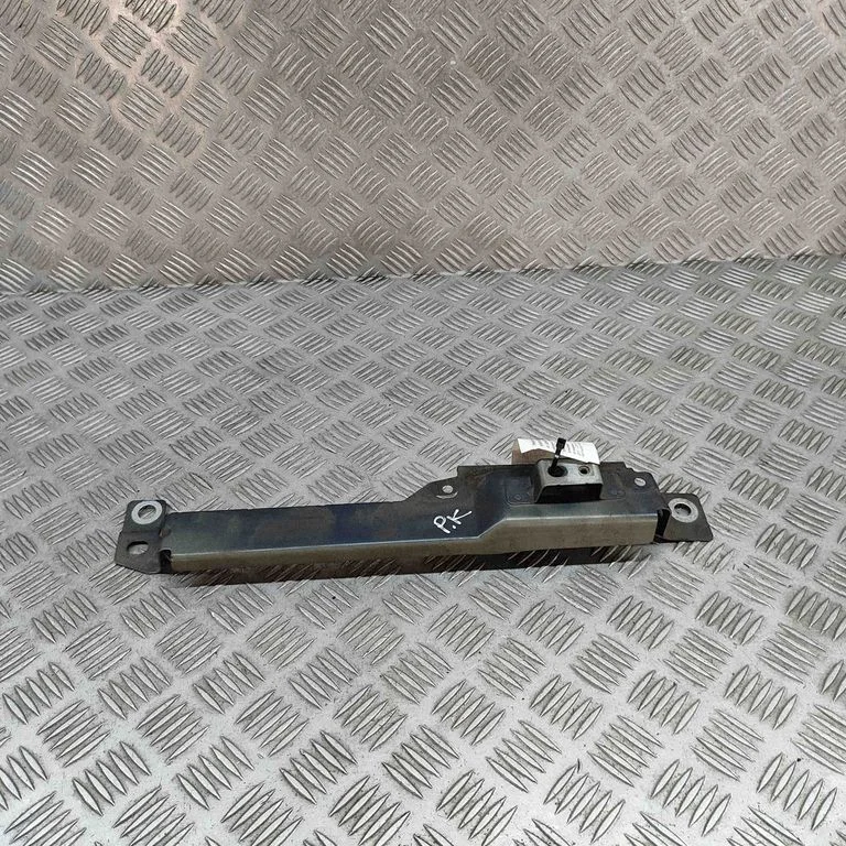 Wspornik błotnika 31424580