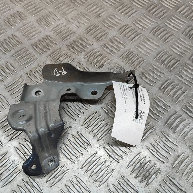 Fender mounting bracket – BMW 1 Series F40 (2019-2023)