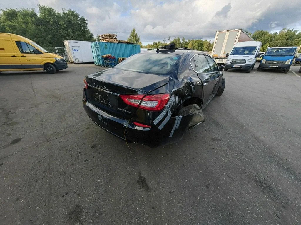 Maserati Quattroporte