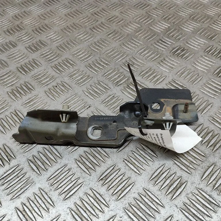 Fender mounting bracket – Renault Zoe (2012-)