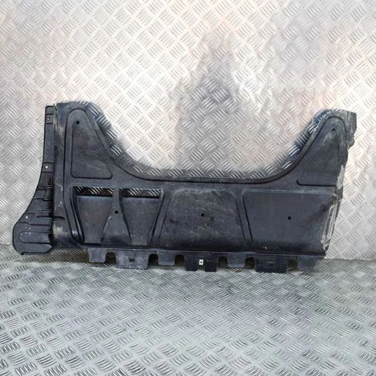 Motora dibena aizsargs 5Q0825235C