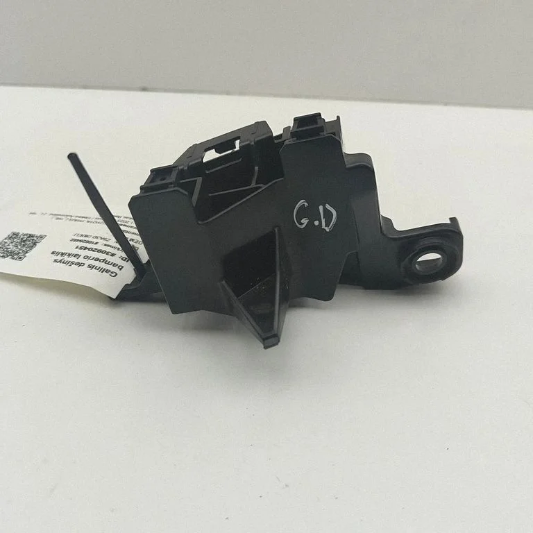 Aizmugurējā bufera turētājs 5256247030