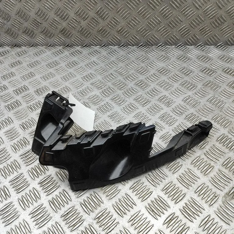 Rear bumper mounting bracket 80008688