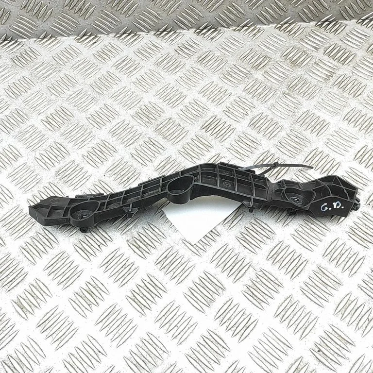 Rear bumper mounting bracket 525750D470