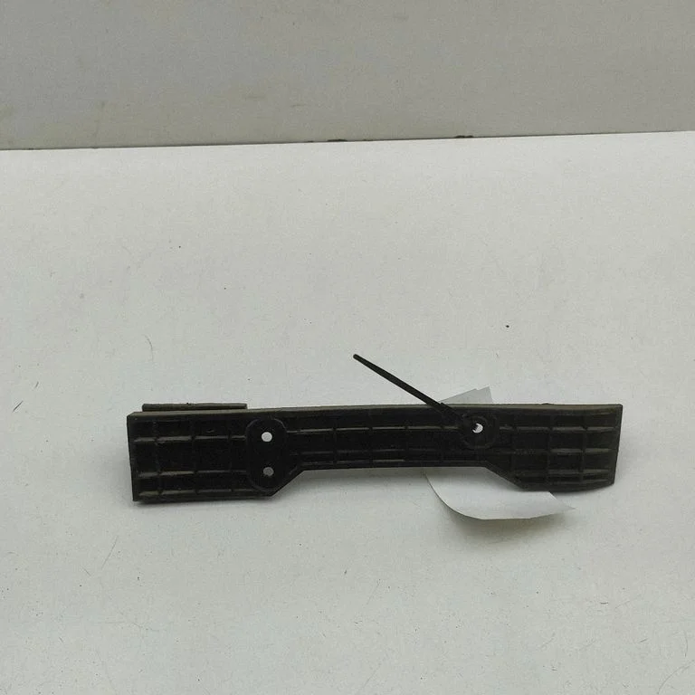 Aizmugurējā bufera turētājs 7883408D00