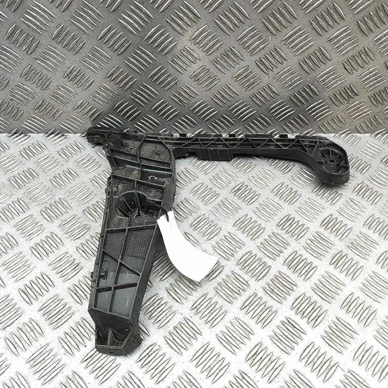 Aizmugurējā bufera turētājs 8W6807453