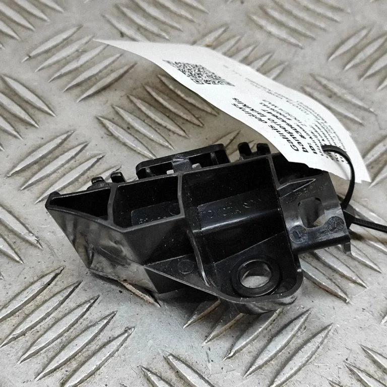 Aizmugurējā bufera turētājs 52155K0010