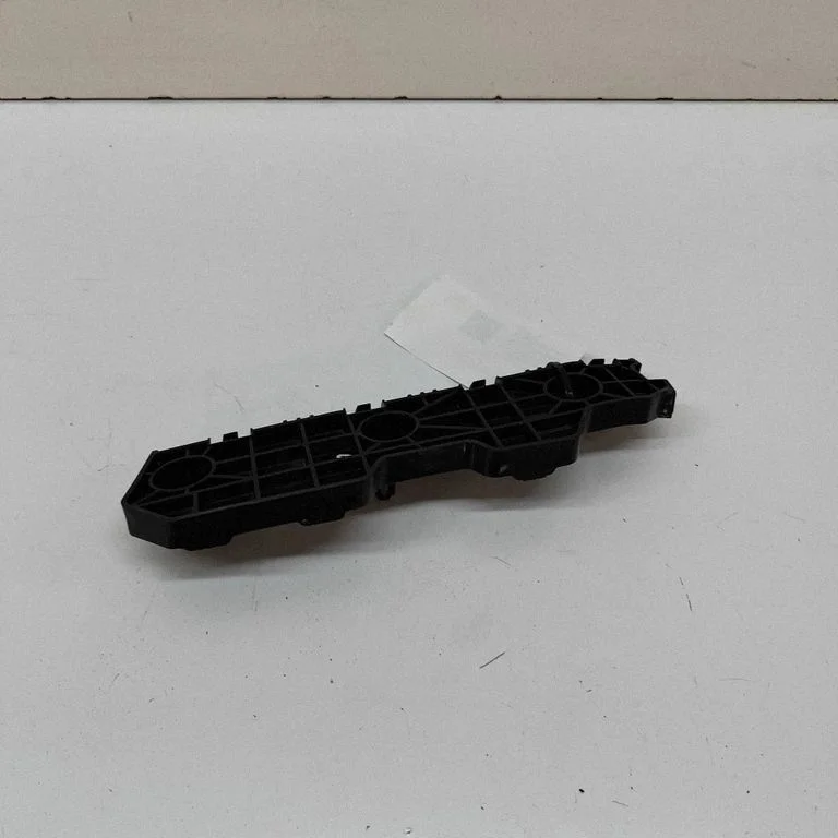 Tagumise kaitseraua kinnitusklamber EKEA2804411 – BYD Seal U (2024-)