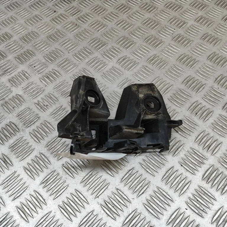 Aizmugurējā bufera turētājs 3G9807484A
