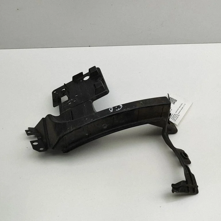 Aizmugurējā bufera turētājs EJ3217A150AB